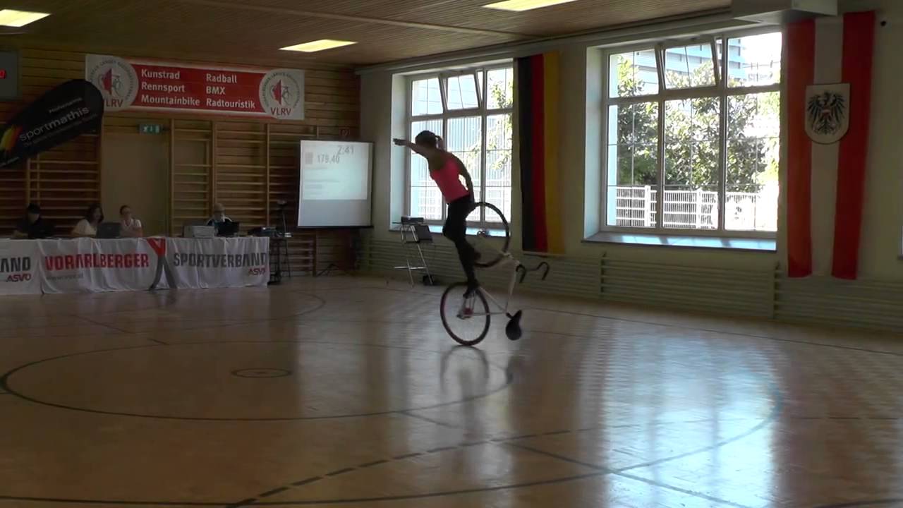 Girl With A Bicycle - The best thing you will see today!